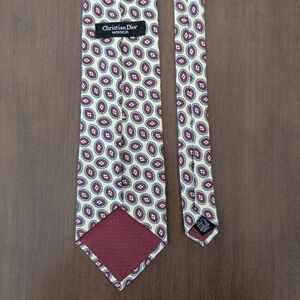 Christian Dior Monsieur 100% Silk Necktie Made in USA Cream Medallion Geometric